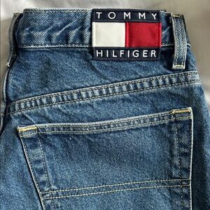 Tommy Hilfiger women’s  Denim Jeans with Logo size 9 inseam- 30 100% cotton